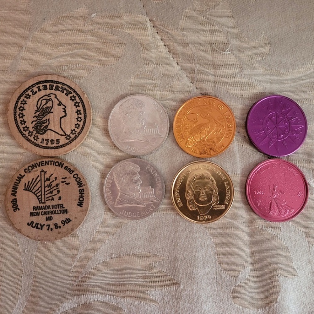 Vintage New Orleans Mardi Gras Dubloons & Coin Show "Coins"...COLLECTIBL… - Picture 3 of 6